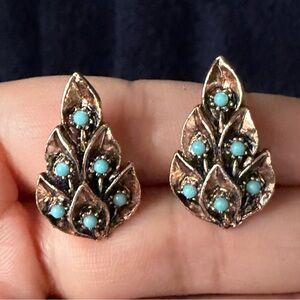 VINTAGE | Copper Tone Metal Boho Leaf Design with FauxTurquoise Accents Earrings